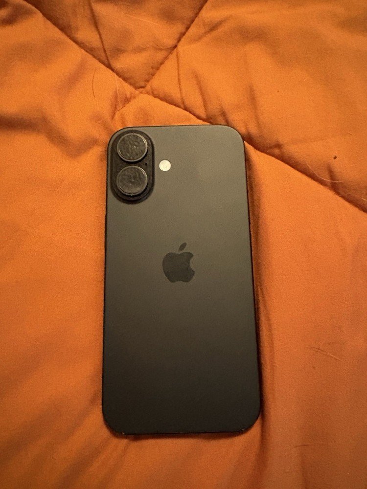 Apple iPhone Black 5G iOS Bar Smartphone with Dual Rear Cameras