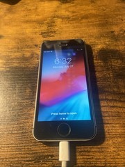 Apple iPhone 5s 16GB Space Gray – Factory Reset – Ready for Setup – A1453