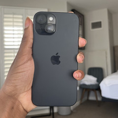 Apple iPhone 15 256GB Black 6.1in iOS LTE Wi‑Fi BT A1897 GSM Used
