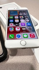 Apple iPhone 7 128GB Unlocked Silver, Excellent Condition! Accessories included!