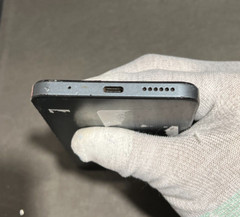 Metro by T-Mobile REVVL V – 32GB – Gray (T-Mobile)(Cracked Screen)