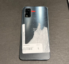 Metro by T-Mobile REVVL V – 32GB – Gray (T-Mobile)(Cracked Screen)
