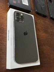 iPhone 12 Pro 512GB Unlocked Space Gray W/ Accessories
