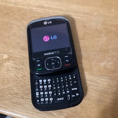 LG Imprint MN240 – Silver and Black ( MetroPCS ) Very Rare CDMA Slider Phone