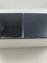 Samsung Galaxy Z Flip 7 – 256GB – (Carrier Unlocked) – Jet Black