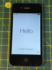 Apple iPhone 4 – 8GB – Black (ATT) A1332