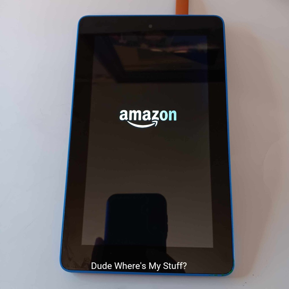 AMAZON FIRE 7-INCH TABLET – MODEL SV98LN – POWERS UP BUT IS LOCKED & LOOPING