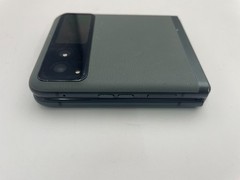 Defective Motorola Moto Razr 5G (2023) XT2323-2 Unlocked – 128GB – READ