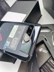 BOXED – ASUS ROG Phone 5s Unlocked 16GB+256GB Dual-sim Android 13 Gaming phone