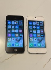 Apple iPhone 5 – 16GB, 32GB, 64GB – Black & White Unlocked A1429