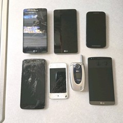 Mixed Lot of 7 Cell Smart Phones UNTESTED FOR PARTS ONLY Motorola LG Apple Ipod
