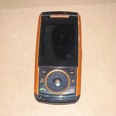 Samsung ECHO Slide Slider Cell Phone 256MB Storage Orange/Black