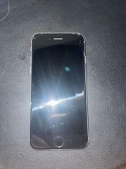 Apple iPhone 6s – 64GB – Silver (Unlocked) A1688 (CDMA + GSM)