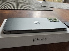 iPhone 12 Pro 512GB Unlocked Space Gray W/ Accessories