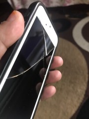 Apple iPhone SE – 64GB – Space Gray (Unlocked) A1662 (CDMA + GSM)