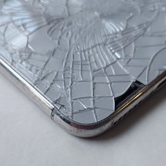 FOR PARTS DAMAGED: Apple iPhone XS Silver