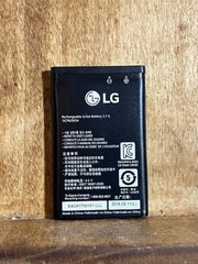 LG 441G TracFone Flip Cell Phone Tested Working Battery Included LG441GB