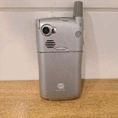 Palm Treo 650 – Gray and Silver ( Cingular / AT&T ) smartphone with Pen