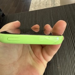 Lime green Apple iPhone 5C 16GB Smartphone – not tested