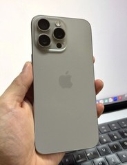 Apple iPhone titaniumSmartphone Triple Camera Wi-Fi Bluetooth USB Type-C NFC iOS