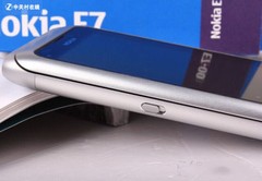 Nokia E7- 4.0″ Touch Screen Slide Keyboard 16GB 3G Wifi Original Phone