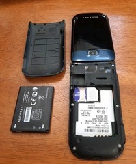 Alcatel One Touch 768 Blue Black T-Mobile GSM 3G Flip Cell Phone, Not Working