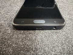 Samsung Galaxy J7 V (2018) – 16 GB – Black (Carrier Locked Verizon)