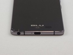 BLU VIVO AIR (D980L) 16GB (GSM Unlocked) Smartphone – *PLEASE READ* – H0910