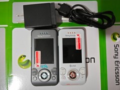 Sony Ericsson W580i W580c gray, white , pink, black,Mobile Phone.(Walkman)