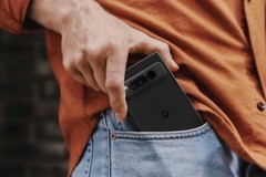 Google Pixel Fold G9FPL – Unlocked 256GB Obsidian – PARTS: NO INNER DISPLAY