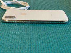 Apple iPhone X – 256GB – Silver (Unlocked) A1865 (CDMA + GSM)
