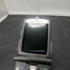 Motorola RAZR / Razor V3 – Black and Silver Cellular Flip Phone