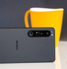 NEW Original Sony Xperia 1 IV XQ-CT54 256GB Unlocked 6.5″ 4K OLED Smartphone