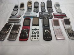 36 Phone iPhone BlackBerry UMX Nokia Samsung Cell Flip Phone Lot [Parts Only]