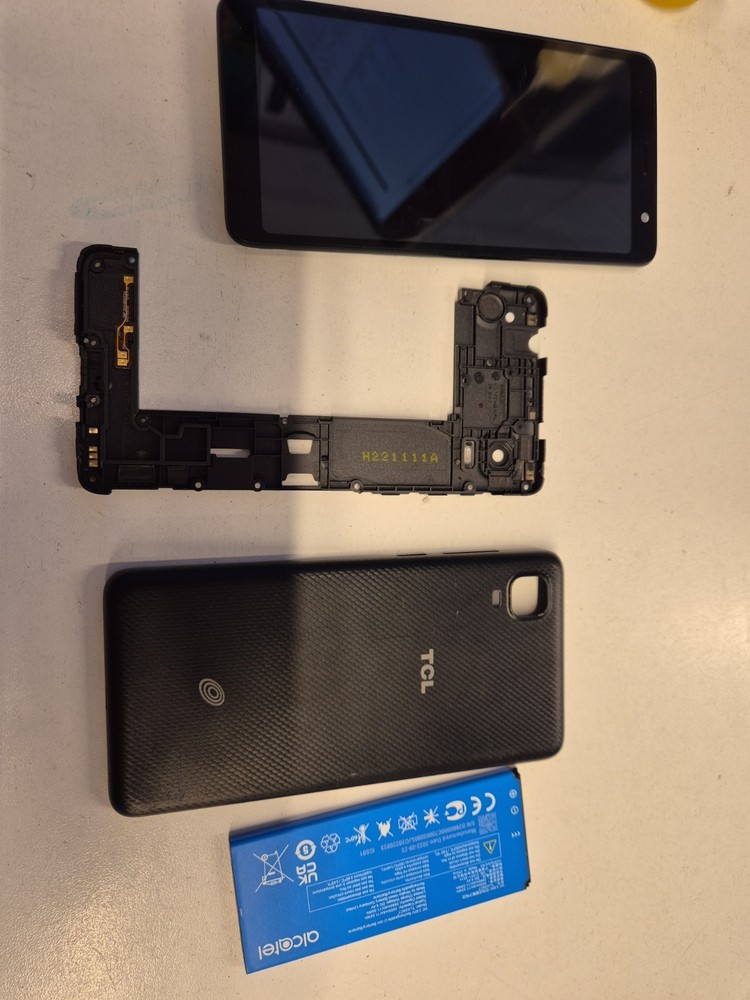 TCL A3 A509DL Good Screen 4