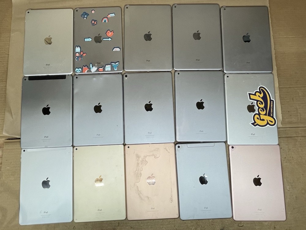 Lot of 15 Apple iPads For Parts Repair Mixed Models | NO POWER | ICLOCK
