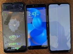 Lot of 3 Vortex HD55 ZG65 HD65 SmartPhone Broken Crack Glass Power Fair Used