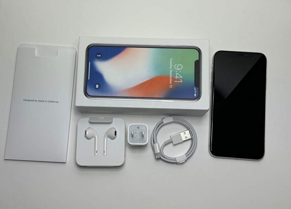 Apple iPhone X 64Gb UNLOCKED Silver A1865 s/n F2NVR6A8JCLG Used Works Great