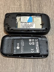 LG B470 – 256 MB – Black (AT&T)