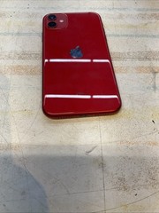 Apple iPhone 11 – 64 GB – (PRODUCT)RED (Unlocked) BH 70%