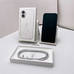 Apple iPhone 17 – 256GB – White (Unlocked) -Open Box