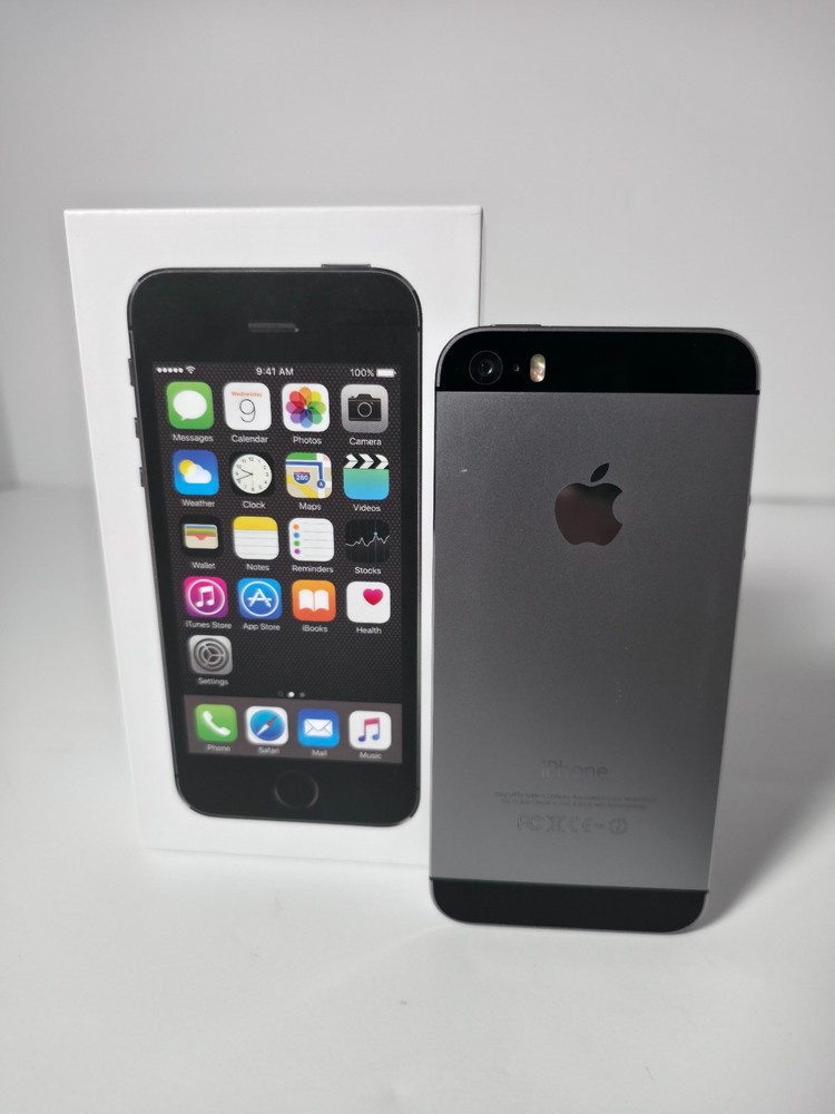 Apple iPhone 5S Space Gray Smartphone Not Turning on Phone Needs Repair A1533