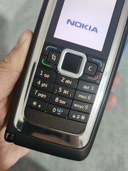 Nokia E Series E90 Communicator ,3G , Symbian , Business Foldable Keyboard