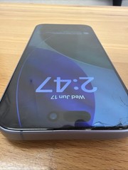 iphone 17 256gb tmobile | Crack Front AM Screen | Crack Back