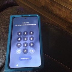 Google Pixel Fold Fully Unlocked – 256GB – 7.6in – Used
