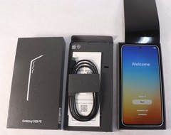 Samsung Galaxy S25 FE SM-S731U 256 GB Smartphone White Open Box