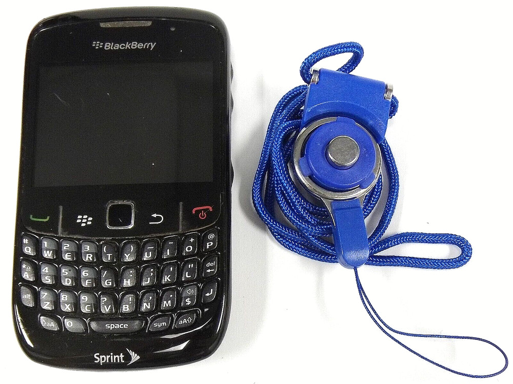 BlackBerry Curve 2 II 8530 – Black ( Sprint ) Smartphone – Bundled