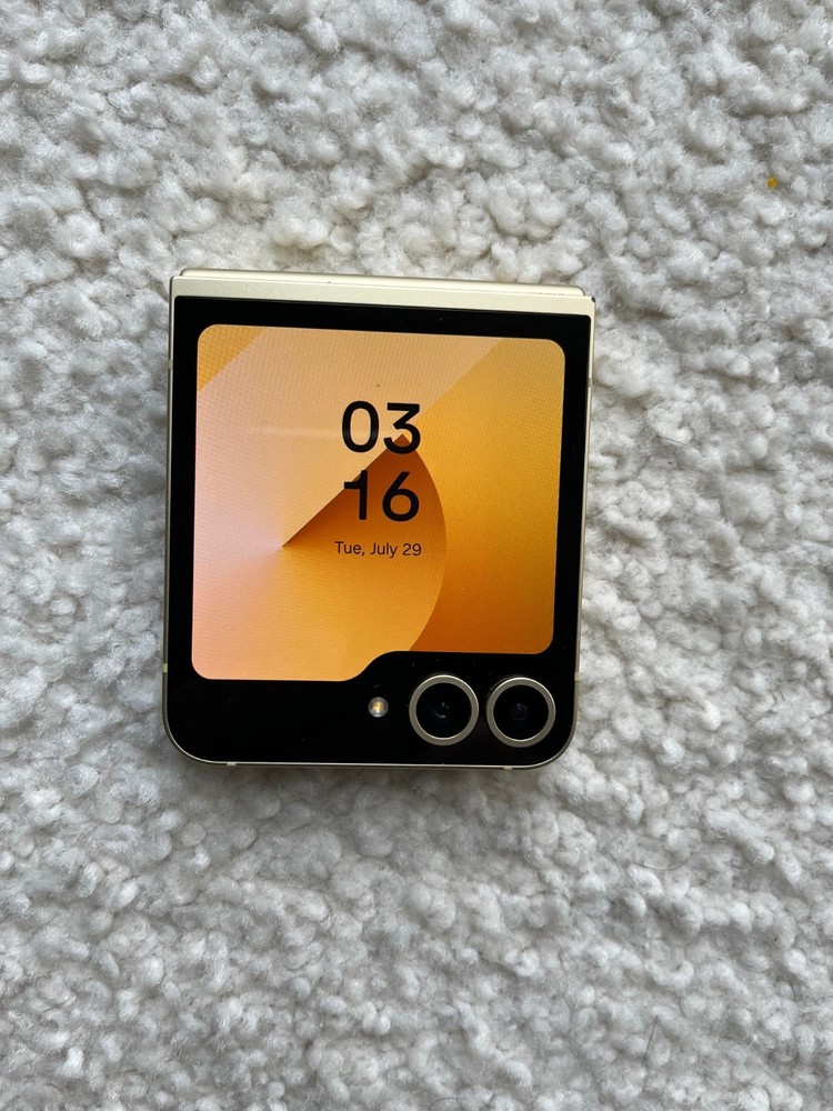 No Display on Main Screen- Samsung Galaxy Z Flip6 SM-F741U 256GB Yellow Unlocked