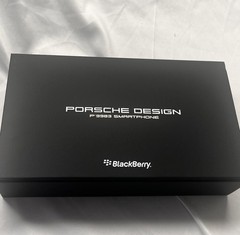 Blackberry Porsche Smartphones design p’9983