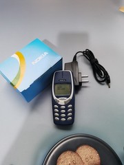Excellent Nokia 3310 2G Random color unlocked phone z8